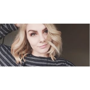 Meet your Posher, Bobbi